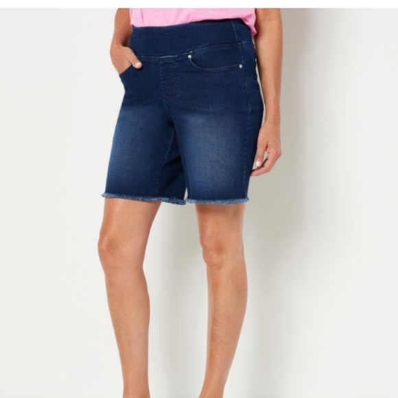 BELLE BY KIM GRAVEL TRIPLELUX  5 POCKET 8" SHORTS DARK DENIM SHORTS ONLY - Picture 7 of 7